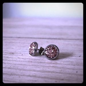 ❤️ 5 for $25 Small rosegold druzy Earrings
